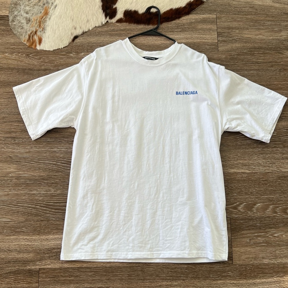 BALENCIAGA T Shirt size Medium - 💯 AUTHENTIC